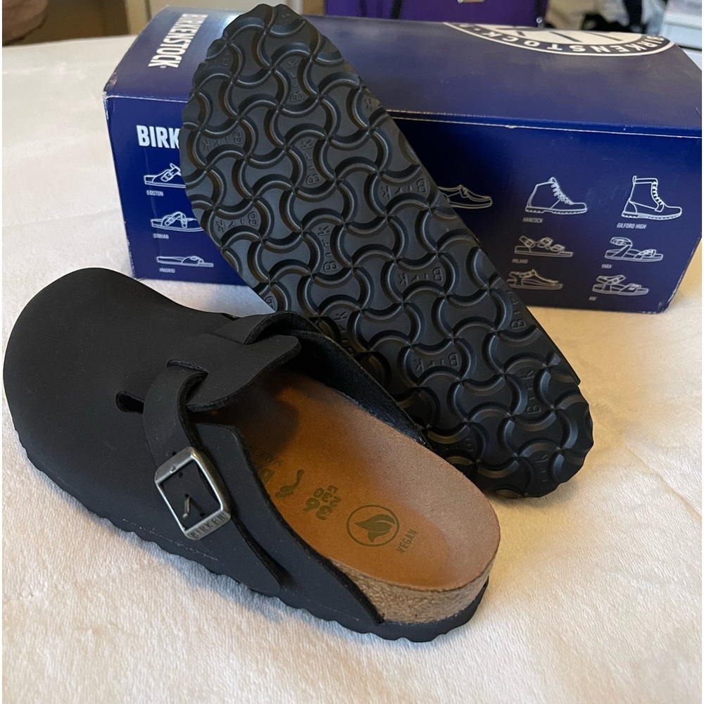 Brand new black Birkenstock Clogs!